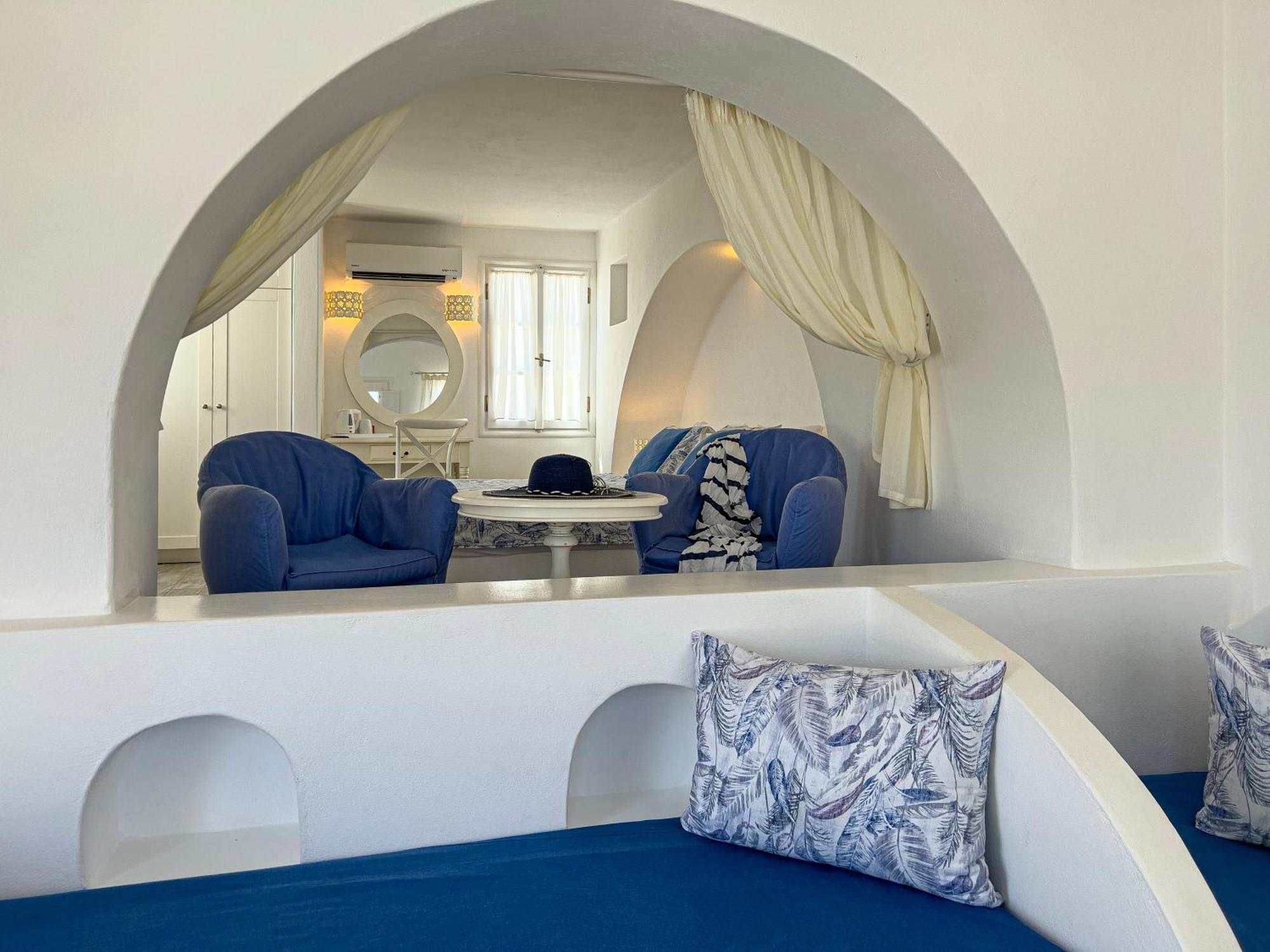 Aspalathras White Hotel Folegandros Town Exterior photo