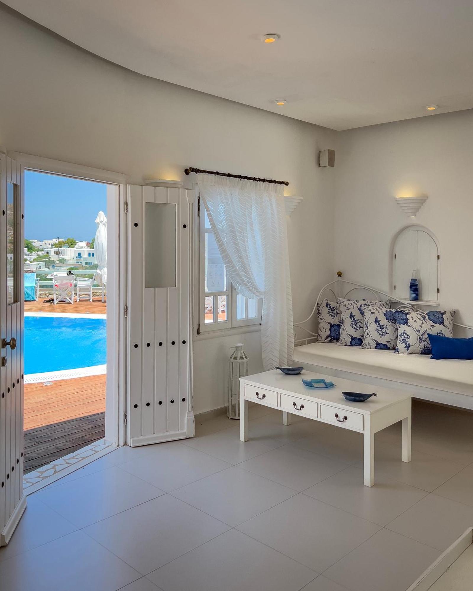 Aspalathras White Hotel Folegandros Town Exterior photo