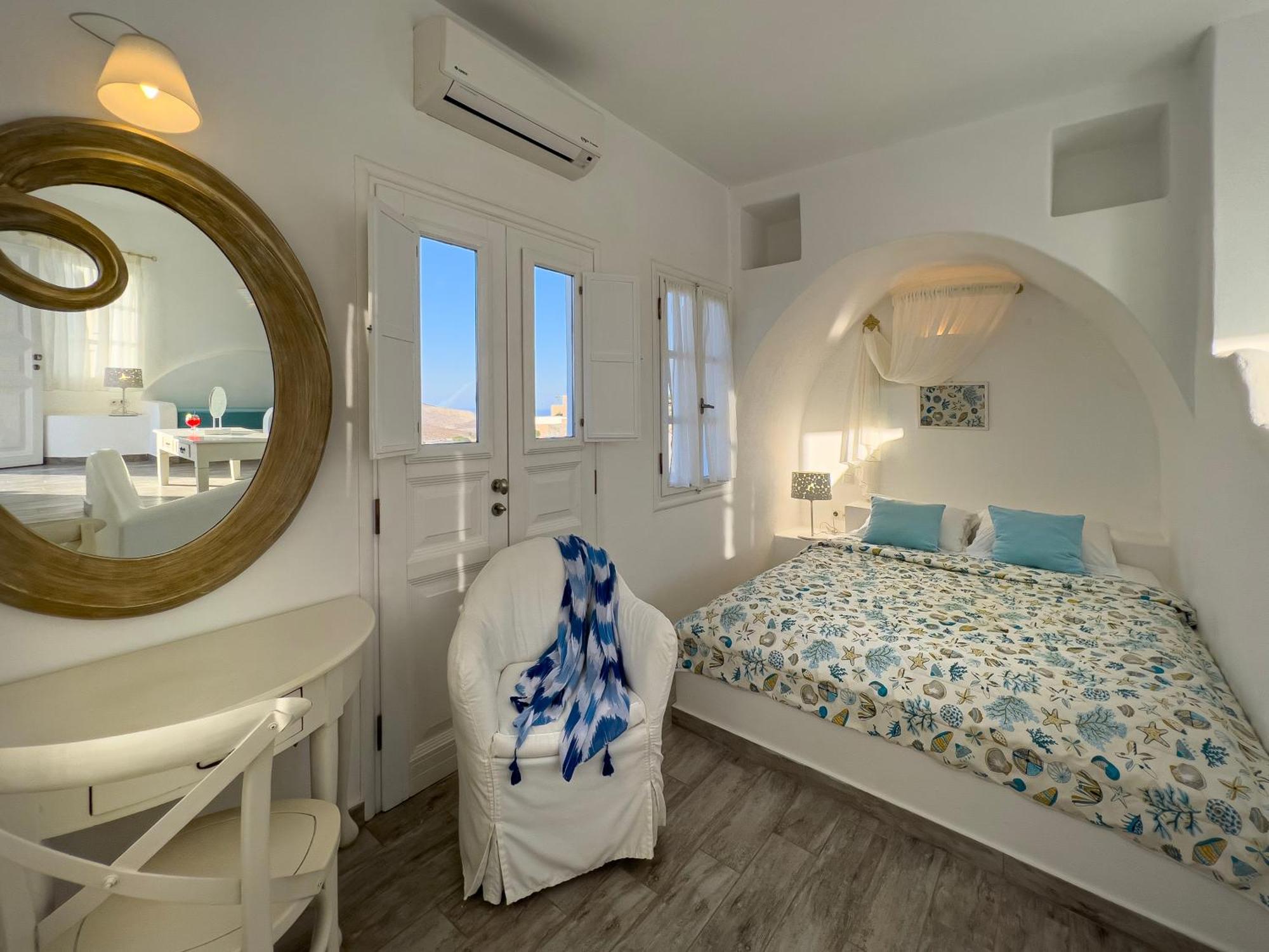 Aspalathras White Hotel Folegandros Town Exterior photo