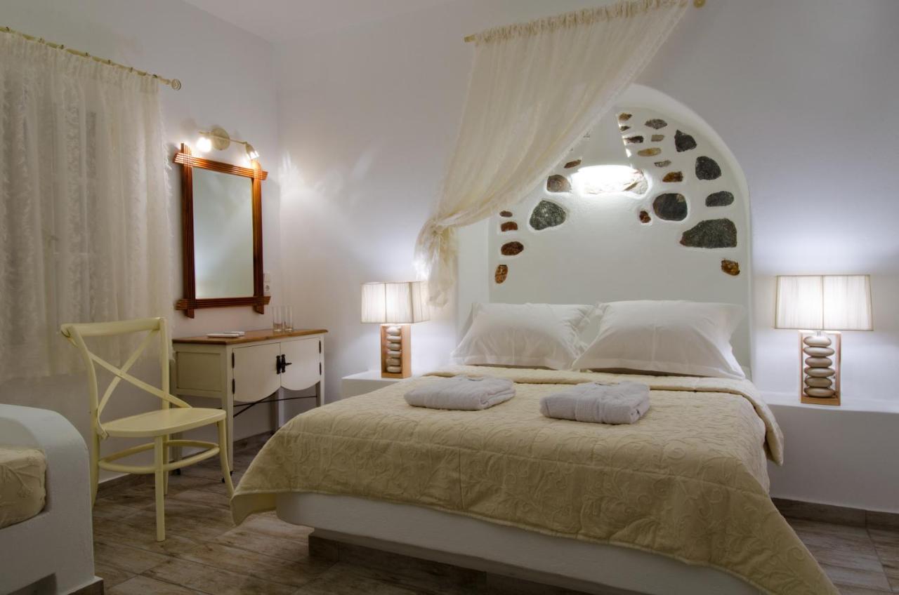 Aspalathras White Hotel Folegandros Town Exterior photo